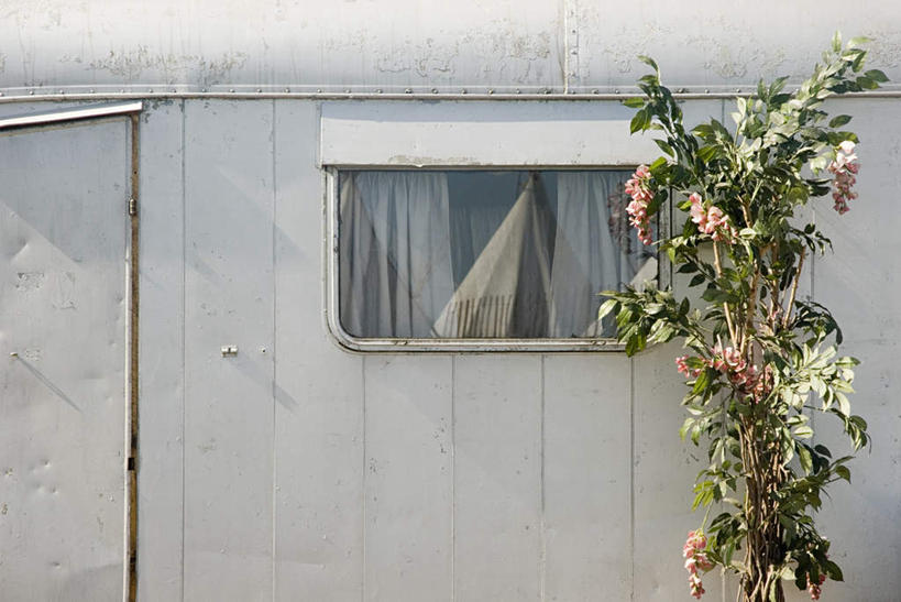 无人,家,横图,室外,白天,正面,旅游,度假,美景,植物,窗户,英国,欧洲,一棵,阴影,盛开,反射,影子,帐篷,房屋,屋子,景观,花蕾,文化,娱乐,传统,英格兰,玻璃窗,住宅,花,花瓣,花朵,鲜花,树,树木,一个,绿色,自然,花苞,花蕊,享受,休闲,景色,放松,生长,单个,成长,西欧,自然风光,大不列颠,大不列颠及北爱尔兰联合王国,大不列颠联合王国,日不落英帝国,印第安人帐篷,印第安帐篷,英吉利,彩图,房子,小屋