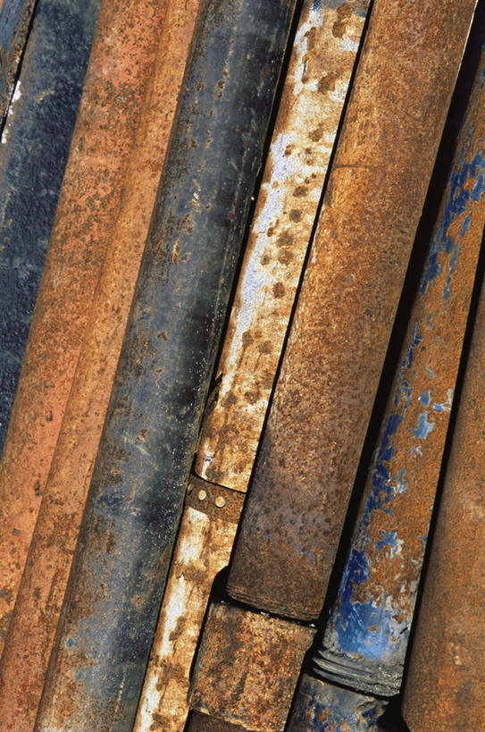 无人,竖图,室外,特写,白天,正面,静物,金属制品,许多,生锈,金属,管道,腐蚀,侵蚀,腐化,锈迹斑斑,彩图