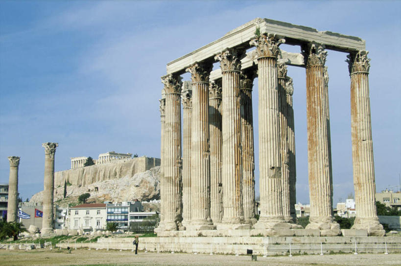 无人,家,横图,室外,白天,仰视,旅游,度假,草地,草坪,名胜古迹,山,山脉,植物,标志建筑,地标,建筑,雕塑,希腊,欧洲,阴影,遗迹,艺术,装饰,光线,雕刻,雕像,影子,柱子,房屋,屋子,山峰,云,云朵,公寓,山峦,首都,云彩,古迹,文物,娱乐,建设,古建筑,洋房,楼房,石雕,住宅,草,蓝色,绿色,白云,蓝天,天空,阳光,工艺品,群山,天,享受,休闲,旅游胜地,放松,晴朗,纪念,美术,主题,陈列,雅典,古文明,希腊共和国,功能,美学,阿提卡,阿提卡大区,晴空,彩图,低角度拍摄,房子,宙斯神庙