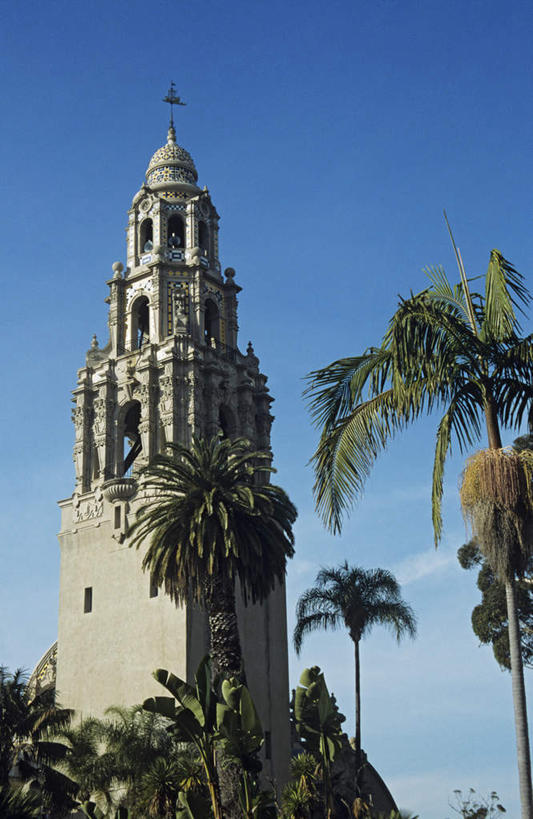 无人,博物馆,竖图,室外,白天,仰视,旅游,度假,植物,标志建筑,地标,建筑,棕榈树,叶子,美国,研究,云,云朵,塔,绿叶,教育,云彩,娱乐,建设,树,树木,蓝色,绿色,白云,蓝天,天空,自然,天,享受,休闲,嫩叶,旅游胜地,放松,生长,晴朗,成长,展览,北美,北美洲,欣赏,加利福尼亚,美洲,陈列,棕榈叶,加州,圣地亚哥,加利福尼亚州,金州,黄金州,圣地亚哥巴尔博亚公园,巴尔博亚公园,圣地牙哥,圣迭戈,北亚美利加洲,亚美利加洲,典藏,叶,叶片,晴空,彩图,低角度拍摄