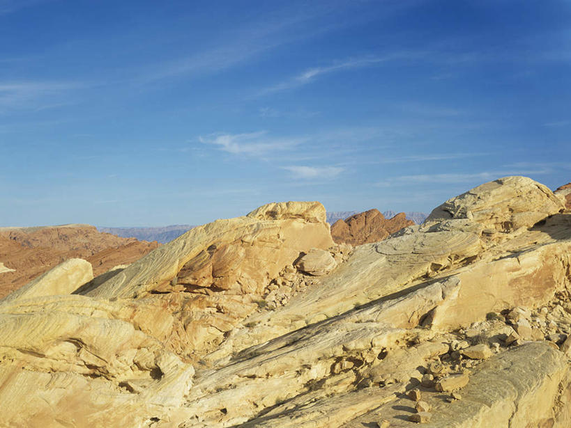 无人,公园,横图,室外,白天,正面,旅游,度假,石头,美景,美国,阴影,堆积,光线,纹路,石子,纹理,影子,景观,云,云朵,云彩,娱乐,蓝色,白云,蓝天,天空,阳光,自然,天,享受,休闲,景色,放松,晴朗,风化,北美,北美洲,国家公园,自然风光,美洲,内华达州,肌理,北亚美利加洲,亚美利加洲,内华达,北美艾灌木丛州,产银之州,银山州,银之州,火焰谷国家公园,风蚀,石化,风蚀地貌,岩石层,石块,岩石,晴空,彩图