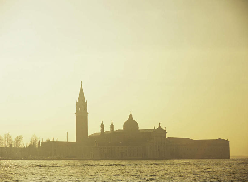 无人,家,教堂,横图,室外,白天,正面,度假,河流,美景,日落,水,城市风光,城市,意大利,欧洲,威尼斯,波纹,节日,房屋,屋子,河水,景观,水流,晚霞,霞光,落日,涟漪,文化,娱乐,楼房,住宅,水纹,黄昏,波浪,祈祷,享受,休闲,健康,景色,彩霞,放松,许愿,宗教,信仰,纪念,祈求,基督教,南欧,天主教,信念,意大利共和国,水晕,夕照,平安,夕阳,彩图,房子,大教堂,礼拜堂,斜阳