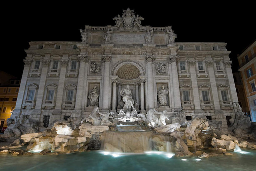 无人,家,宫殿,横图,室外,夜晚,仰视,旅游,度假,水,标志建筑,地标,建筑,路灯,喷泉,照明,雕塑,意大利,欧洲,罗马,阴影,飞溅,艺术,装饰,溅,光线,雕刻,雕像,液体,影子,房屋,屋子,景观,水滴,公寓,灯光,首都,文化,娱乐,建设,洋房,楼房,住宅,灯,水珠,工艺品,品味,享受,休闲,旅游胜地,放松,纪念,照亮,美术,照明设备,南欧,喷洒,主题,水景,陈列,意大利共和国,许愿池,特莱维喷泉,少女喷泉,许愿泉,功能,美学,美观,设计,彩图,低角度拍摄,房子