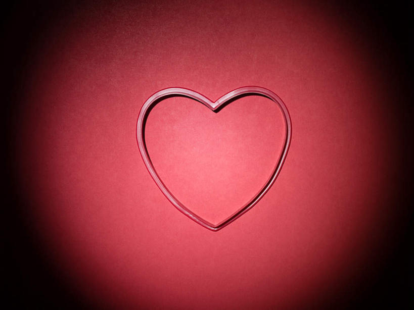 无人,横图,室内,特写,白天,正面,爱情,桌面,桌子,黑色背景,爱心,木制,一颗,浪漫,红色,木制品,温暖,温馨,心形,恩爱,摄影,影棚,和睦,心型,彩图,影棚拍摄,拍摄,融洽