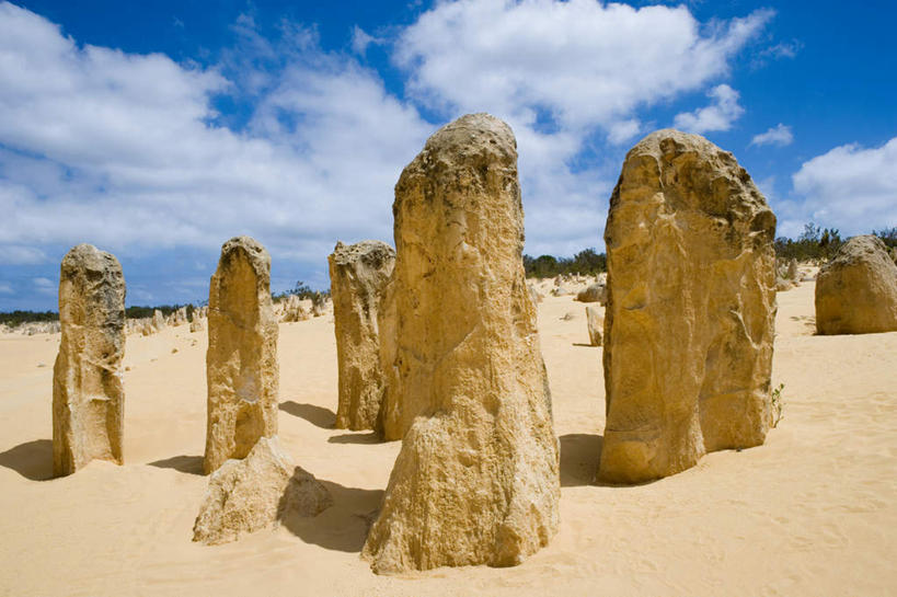 无人,公园,横图,室外,白天,正面,旅游,度假,石头,美景,植物,澳大利亚,阴影,光线,石子,影子,景观,云,云朵,云彩,娱乐,树,树木,蓝色,绿色,白云,蓝天,天空,阳光,自然,天,享受,休闲,景色,放松,生长,晴朗,成长,国家公园,自然风光,大洋洲,澳洲,沉积岩,南方大陆,澳大利亚联邦,西澳大利亚,西澳大利亚州,水成岩,南邦国家公园,石块,岩石,晴空,彩图