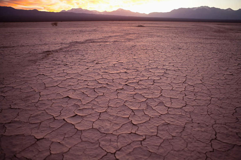 无人,横图,室外,白天,正面,旅游,度假,美景,日落,沙漠,阿根廷,环保,干枯,景观,晚霞,霞光,落日,娱乐,自然,黄昏,享受,休闲,景色,彩霞,南美,放松,能源,回收,干涸,资源,南美洲,拉丁美洲,自然风光,美洲,利用,低碳,循环,圣胡安,亚美利加洲,南亚美利加洲,枯竭,阿根廷共和国,持续,夕照,圣胡安省,大漠,砂漠,夕阳,彩图,斜阳