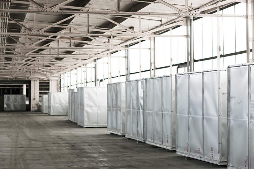 无人,工厂,横图,室内,白天,正面,窗户,美国,一排,阴影,整齐,反射,影子,墙,地面,仓库,玻璃窗,墙壁,墙面,排列,北美,北美洲,队列,美洲,新泽西,北亚美利加洲,亚美利加洲,新泽西州,新州,花园之州,花园州,彩图,工地,制造厂