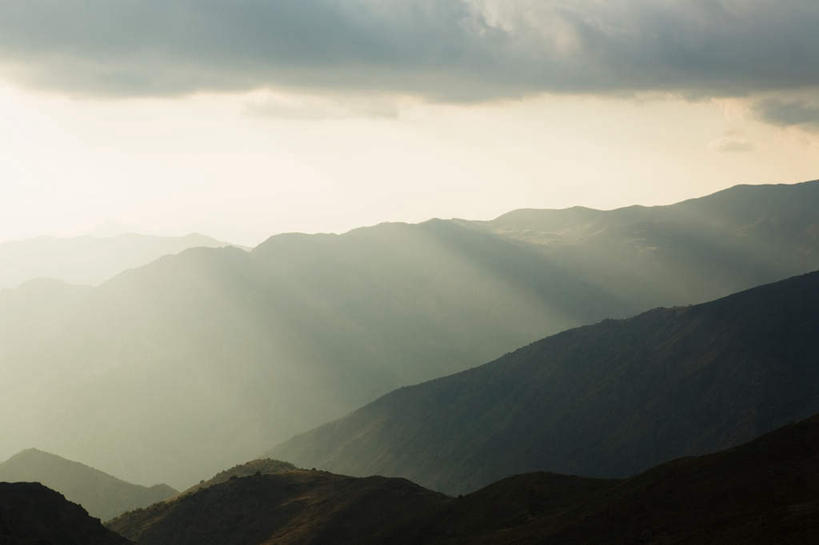 无人,横图,俯视,航拍,室外,白天,旅游,度假,美景,山,山脉,雾,智利,朦胧,梦幻,模糊,发光,光束,景观,山峰,云,云朵,光亮,山峦,云彩,娱乐,白云,自然,群山,享受,休闲,景色,南美,放松,连绵,迷雾,南美洲,绵延,未来,拉丁美洲,鸟瞰,发亮,自然风光,美洲,憧憬,亚美利加洲,南亚美利加洲,智利共和国,联贯,大雾,彩图,高角度拍摄,连缀