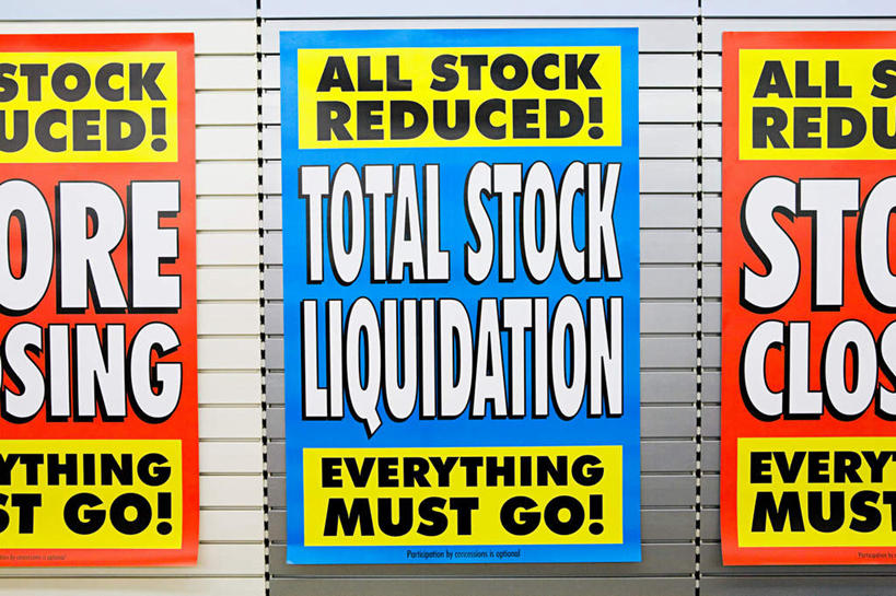 无人,横图,室内,特写,白天,正面,指示牌,静物,阴影,朦胧,模糊,反射,英文,标志,材料,档案,文件,文字,影子,纸,字符,字母,墙,标识,墙壁,墙面,排列,白色,手稿,资料,英文字母,证明,文档,促销,摆列,彩图,布列,分列,跌价,减价