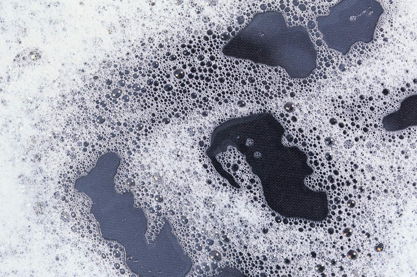 无人,横图,俯视,室内,特写,白天,化妆,美容,水,护肤,液体,水滴,化妆品,肥皂,香皂,日用品,洗浴用品,清洁,保养,享受,休闲,放松,保健,污染,护肤品,化妆用品,护肤用品,舒缓,养颜,去污,紧肤,嫩肤,洗涤,彩图,高角度拍摄