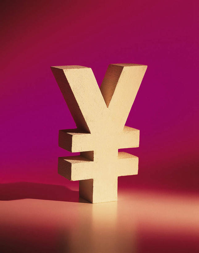 无人,竖图,室内,特写,白天,正面,静物,阴影,紫色背景,反射,标志,钱币,文字,影子,字符,字母,标识,摄影,影棚,货泉,钱银,货币,彩图,影棚拍摄,拍摄