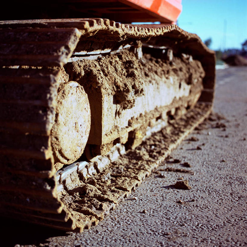 无人,方图,室外,白天,正面,技术,建筑,阴影,光线,影子,泥土,土壤,车,施工,蓝色,蓝天,天空,阳光,建筑工地,交通工具,天,机械,工程车,晴朗,工程,载具,推土机,万里无云,地盘,建筑地盘,施工地盘,交通运输,工作车,施工车,晴空,晴空万里,彩图,工地