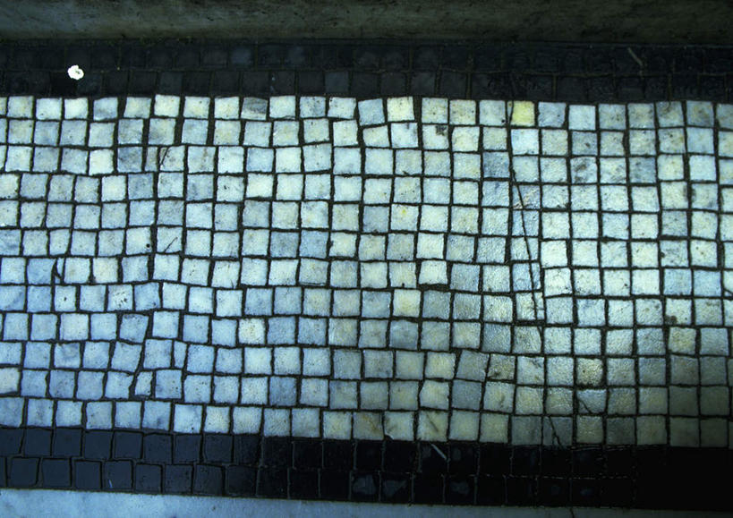 无人,横图,室内,白天,正面,雕塑,一排,许多,艺术,整齐,装饰,瓷砖,雕刻,雕像,石雕,排列,工艺品,纪念,美术,队列,主题,陈列,功能,美学,彩图