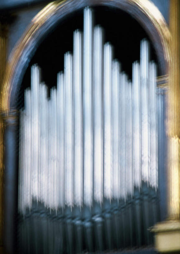 无人,教堂,竖图,室内,白天,仰视,陶醉,快乐,节日,拱门,乐器,音乐,文化,管风琴,祈祷,享受,健康,许愿,宗教,信仰,纪念,祈求,基督教,天主教,信念,平安,彩图,低角度拍摄,大教堂,礼拜堂,沉醉