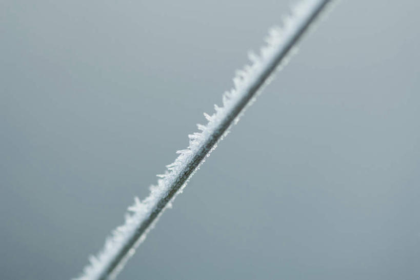 无人,横图,俯视,室外,特写,白天,美景,雪,大雪,朦胧,模糊,线,冰,积雪,景观,雪景,冬天,自然,景色,自然风光,铁锁,彩图,高角度拍摄