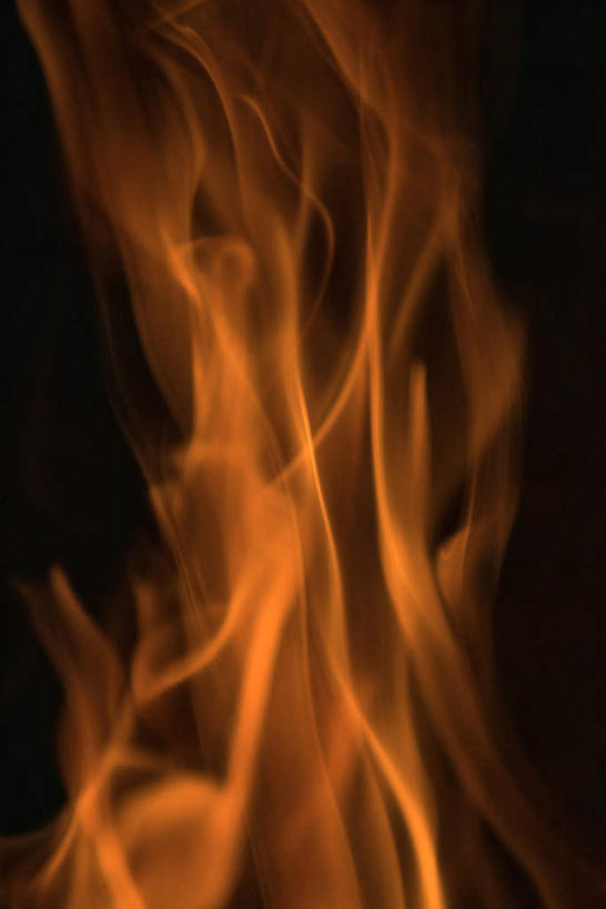 无人,竖图,室内,特写,白天,正面,火,黑色背景,火苗,火焰,燃烧,温暖,摄影,影棚,危险,彩图,影棚拍摄,拍摄