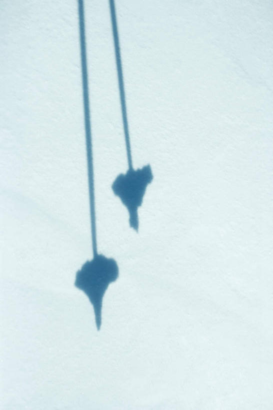 无人,竖图,俯视,室外,特写,白天,旅游,度假,美景,雪,大雪,阴影,光线,影子,积雪,景观,雪景,冬天,娱乐,阳光,自然,享受,休闲,景色,放松,自然风光,彩图,高角度拍摄