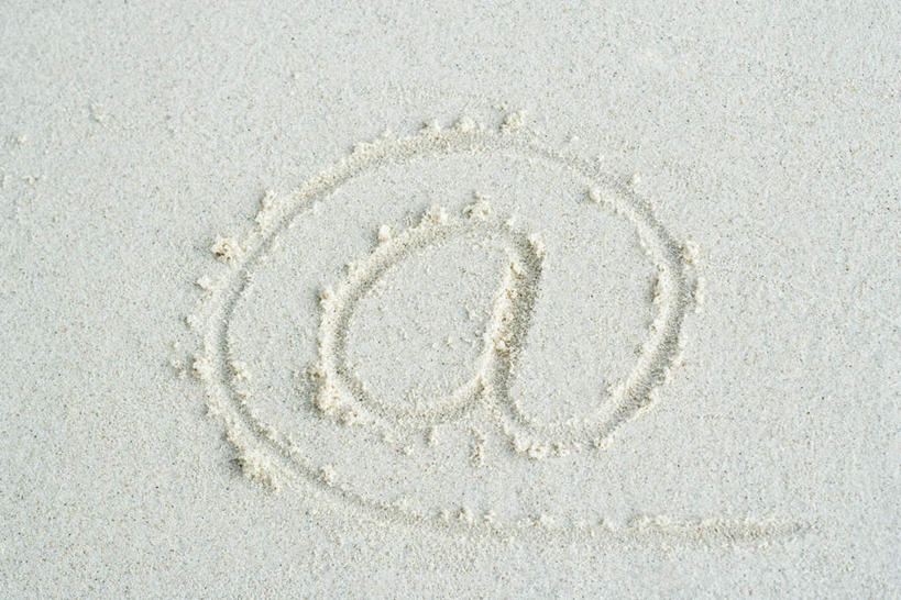 无人,横图,俯视,室外,白天,旅游,度假,科技,美景,沙滩,网络,信息,标志,符号,沙子,数字,文字,邮件,海岸,景观,沙地,娱乐,标识,邮箱,白色,自然,享受,休闲,景色,放松,通信,创意,自然风光,沙画,海滩,彩图,高角度拍摄