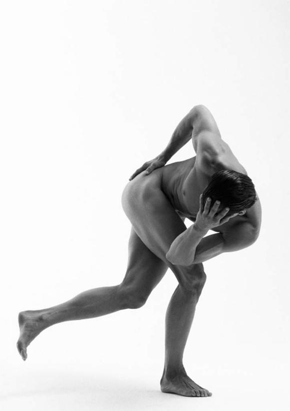 西方人,脸,头,脸颊,一个人,站,摸,竖图,黑白,室内,白天,白色背景,正面,欧洲,欧洲人,仅一个男性,仅一个人,抚摸,裸露,仅一个年轻男性,站着,摄影,影棚,赤裸,裸,男人,男性,年轻男性,白种人,头部,脸部,脸蛋,面部,屈膝,触摸,接触,站立,全身,影棚拍摄,拍摄