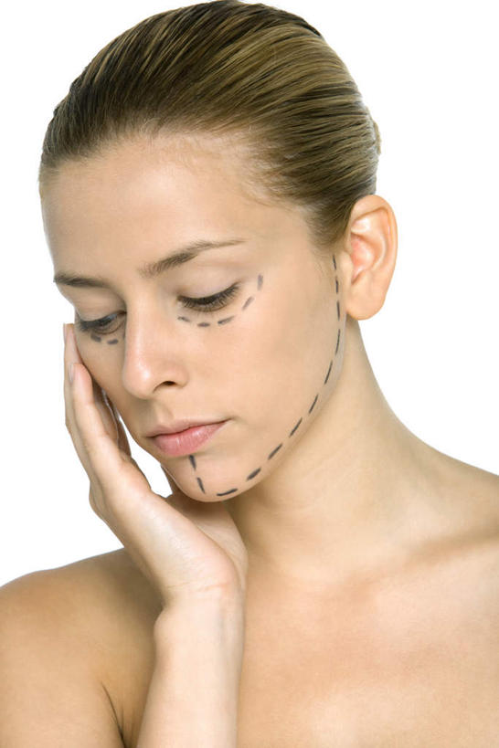 西方人,脸,头,脸颊,一个人,站,摸,竖图,室内,白天,白色背景,正面,化妆,美容,欧洲,欧洲人,仅一个年轻女性,仅一个女性,仅一个人,抚摸,护肤,标志,符号,注视,标记,低头,观察,看,站着,保养,享受,休闲,放松,保健,摄影,影棚,观看,察看,关注,整容,养颜,年轻女性,女人,女性,白种人,头部,脸部,脸蛋,面部,触摸,接触,站立,半身,彩图,影棚拍摄,拍摄