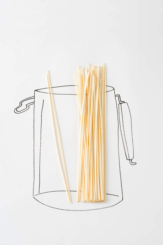 面食,面条,意大利面,无人,竖图,俯视,插画,室内,特写,白天,西餐,数码,科技,玻璃,许多,阴影,网络,面,料理,食品,高光,几何,计算机图形,合成,图画,玻璃制品,画,食物,玻璃瓶,瓶子,西式,电脑合成图,数码合成图,零散,漫画,广口瓶,写实,具体,具象,彩图,高角度拍摄