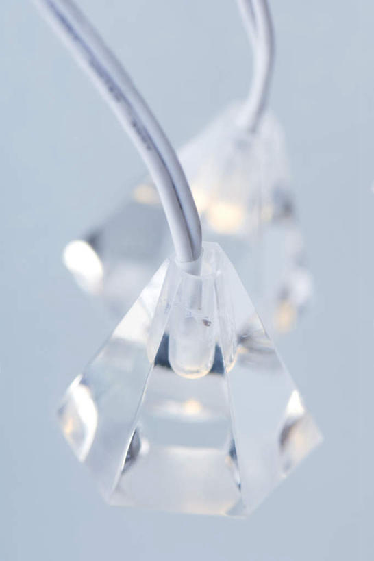 无人,竖图,室内,特写,白天,正面,静物,圣诞节,节日,朦胧,模糊,庆祝,电线,灯光,文化,吊灯,灯,两个,灯具,庆典,摄影,影棚,纪念,电灯泡,照明设备,彩图,影棚拍摄,拍摄