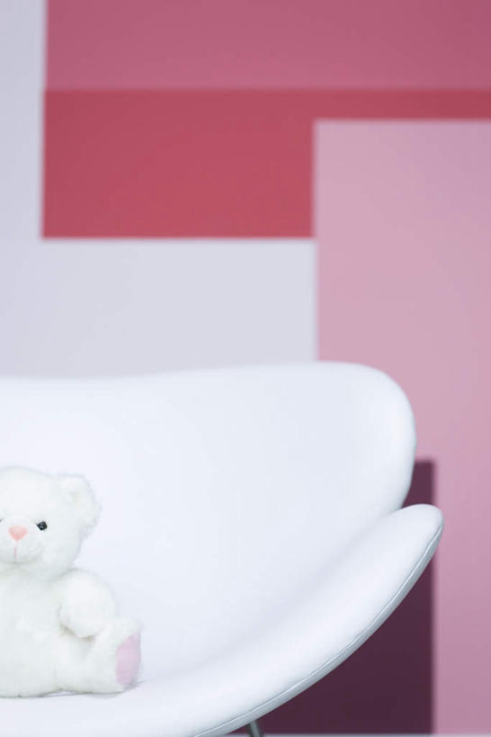 无人,竖图,彩色,室内,特写,白天,正面,沙发,墙,墙壁,墙面,一个,白色,摄影,毛绒玩具,影棚,单个,布艺沙发,彩图,影棚拍摄,拍摄