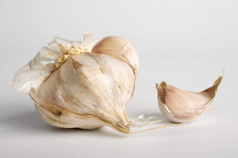 无人,横图,室内,特写,白天,白色背景,正面,餐桌,桌子,蔬菜,蒜,新鲜,食品,食物,一个,摄影,有机食品,绿色食品,影棚,单个,餐台,小蒜,大蒜,彩图,影棚拍摄,拍摄
