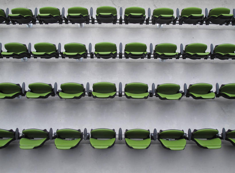 无人,体育馆,运动场,横图,俯视,室外,白天,椅子,爱尔兰,欧洲,一排,许多,整齐,并列,并排,塑料,首都,很多,体育场,排列,绿色,塑料制品,西欧,队列,平行,爱尔兰共和国,运动馆,都柏林,彩图,高角度拍摄