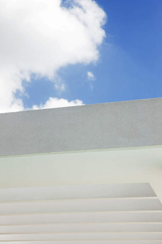 无人,竖图,室外,特写,白天,仰视,美景,美国,朦胧,模糊,百叶窗,窗,墙,景观,云,云朵,云彩,墙壁,墙面,蓝色,白云,蓝天,天空,自然,天,景色,晴朗,北美,北美洲,自然风光,美洲,佛罗里达,佛罗里达州,佛州,阳光州,北亚美利加洲,亚美利加洲,晴空,彩图,低角度拍摄