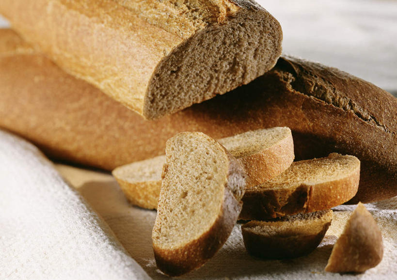 点心,面包,无人,横图,室内,特写,白天,正面,餐桌,桌子,静物,切开,切片,食品,面点,食物,糕点,切,摄影,影棚,餐台,剖面,小麦面包,切面,彩图,影棚拍摄,拍摄