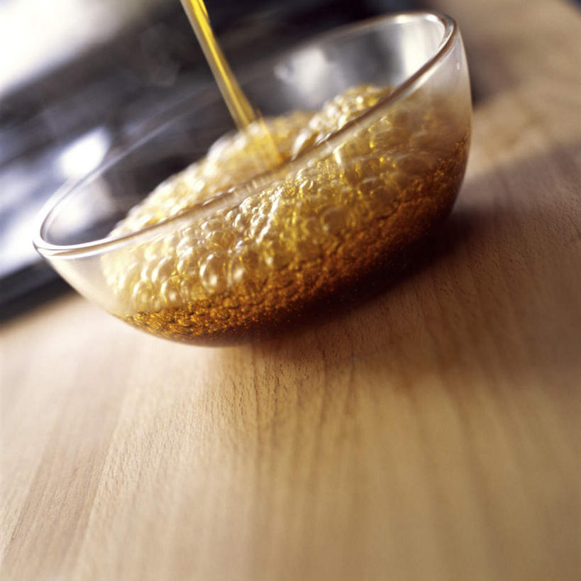 无人,方图,俯视,室内,特写,白天,烹饪,餐桌,桌子,静物,厨具,倒,沸腾,黄色,泡泡,碗,餐台,烹饪用具,烹调用具,烹调,彩图,高角度拍摄