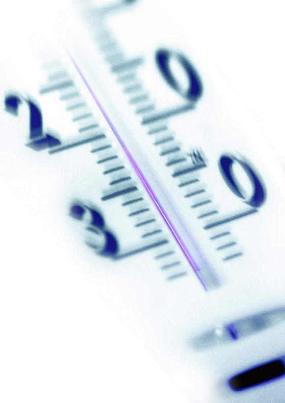 无人,竖图,俯视,室内,特写,白天,生活用品,静物,测量,器材,数字,温度计,刻度,玻璃制品,一个,单个,快速,温度,准确,精度,精准,水银温度计,物理,水银体温计,水银柱,缩口,玻璃体温计,玻璃温度计,彩图,高角度拍摄