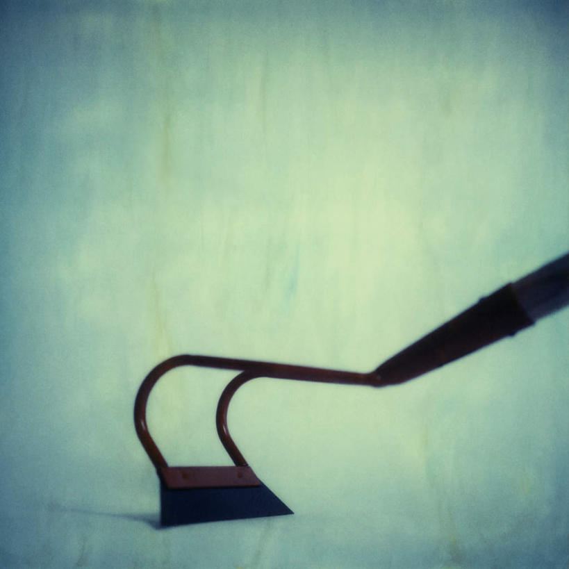 无人,方图,俯视,室内,特写,白天,白色背景,农业,静物,一把,朦胧,模糊,工具,摄影,影棚,农具,犁,彩图,高角度拍摄,影棚拍摄,拍摄