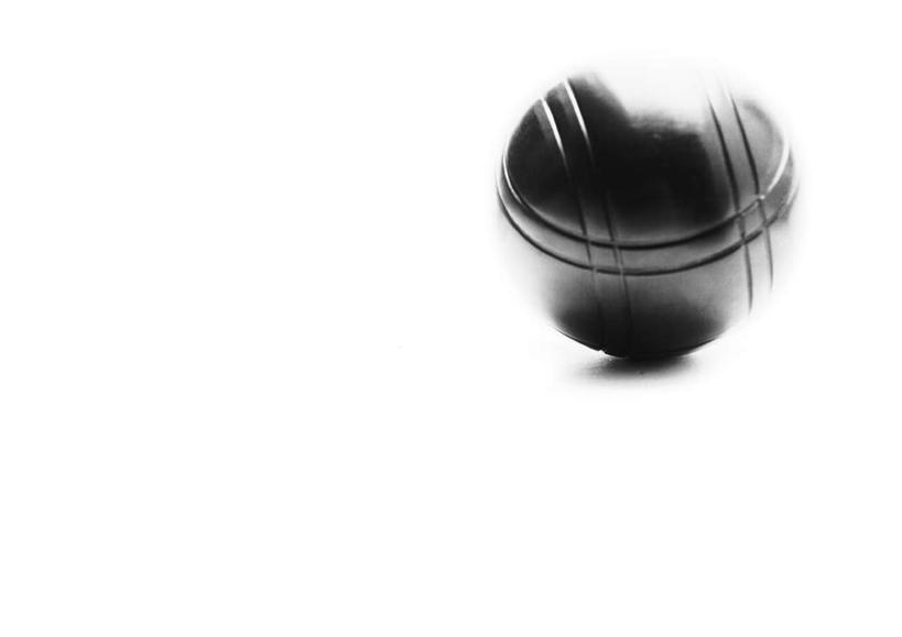 无人,横图,黑白,室内,特写,白天,白色背景,正面,锻炼,运动,静物,阴影,反射,光线,影子,运动器械,球,一个,球体,健身器械,摄影,影棚,单个,健身器材,地掷球,滚球,体育,影棚拍摄,健身,拍摄,运动器材