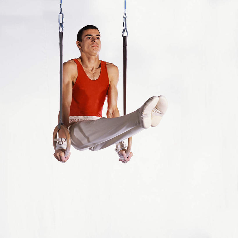 西方人,一个人,运动员,方图,室内,白天,白色背景,正面,锻炼,运动,吊环,欧洲,欧洲人,仅一个男性,仅一个人,伸展,握,体操,护腕,半空,运动器械,仅一个年轻男性,两个,健身器械,力量,伸直,握着,摄影,影棚,悬空,健美,健身器材,体操运动员,体操服,体操运动,体育,男人,男性,年轻男性,白种人,体育运动员,运动选手,彩图,全身,影棚拍摄,健身,拍摄,运动器材