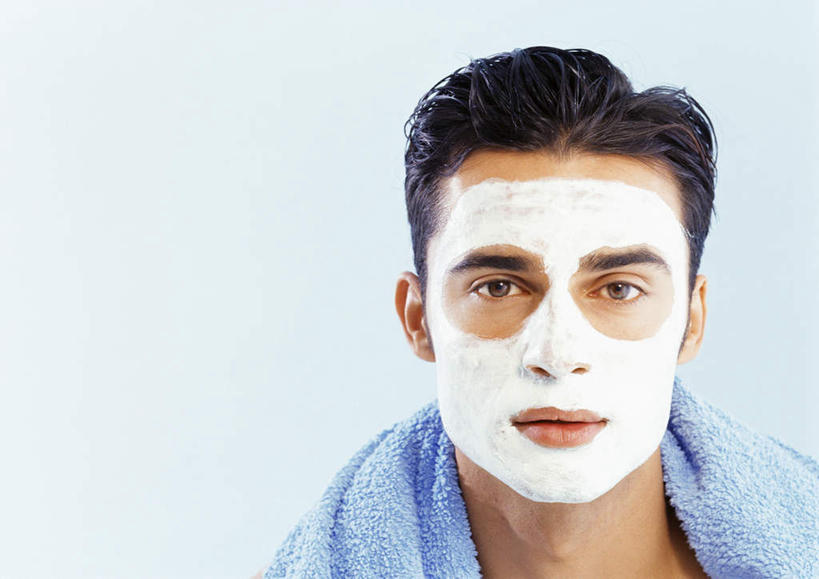 西方人,脸,头,脸颊,一个人,站,横图,室内,特写,白天,白色背景,正面,化妆,美容,欧洲,欧洲人,仅一个男性,仅一个人,护肤,悬挂,美白,仅一个年轻男性,蓝色,化妆品,毛巾,清洁,站着,保养,享受,休闲,面膜,放松,去角质,保健,摄影,影棚,保湿,滋润,护肤品,去死皮,舒缓,养颜,膏状,膏状面膜,去污,控油,紧肤,嫩肤,祛痘,去痘,祛角质,抗衰,再生,增白,补水,祛斑,抗皱,防皱,除皱,去皱,男人,男性,年轻男性,白种人,头部,脸部,脸蛋,面部,站立,半身,彩图,影棚拍摄,拍摄