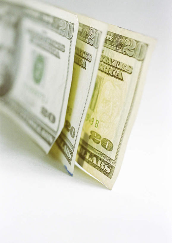 无人,竖图,俯视,室内,特写,白天,白色背景,钱,静物,一排,竖立,整齐,钱币,三张,排列,钞票,金融,纸币,摄影,影棚,经济,队列,流通,纸钞,贸易,货币,现金,彩图,高角度拍摄,影棚拍摄,拍摄