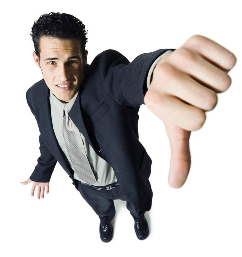 西方人,一个人,商务人士,商务男性,站,竖图,俯视,室内,白天,白色背景,衬衫,欧洲,欧洲人,仅一个男性,仅一个人,套装,领带,注视,仅一个年轻男性,观察,看,手势,站着,竖,摄影,影棚,观看,翘,察看,象征,庄重,鄙视,关注,商务装,身份,工薪阶层,藐视,讽刺,蔑视,嘲笑,正式,地位,朝下,男人,男性,年轻男性,白种人,大拇指,白领,上班族,抬头,仰头,站立,彩图,高角度拍摄,全身,影棚拍摄,衬衣,拍摄,向下