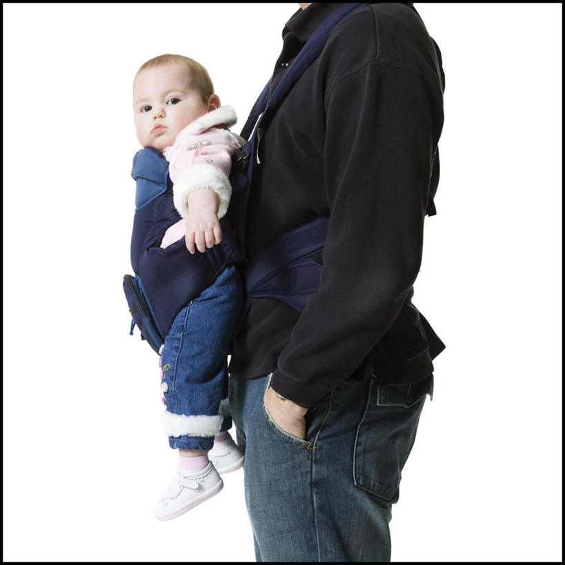 西方人,婴儿,儿童,中年人,两个人,家庭,父亲,站,握手,笑,微笑,露齿笑,方图,室内,白天,白色背景,侧面,纯洁,欧洲,欧洲人,服装,扭头,注视,休闲装,小孩,衣服,观察,看,站着,转头,休闲,温暖,温馨,一家人,休闲服,父爱,可爱,童年,童趣,摄影,服饰,活泼,影棚,观看,和睦,察看,关注,宝宝,童真,纯真,烂漫,无邪,伶俐,天真,男人,男性,中年男性,白种人,孩子,搀手,拉手,手搀手,手拉手,手牵手,手握手,站立,半身,彩图,影棚拍摄,拍摄,融洽,婴儿背带