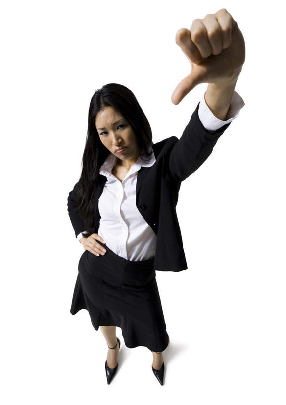 东方人,一个人,商务人士,商务女性,竖图,俯视,室内,白天,白色背景,高跟鞋,时尚,鞋子,亚洲,仅一个年轻女性,仅一个女性,仅一个人,一双,套装,注视,黄种人,手叉腰,叉腰,观察,看,手势,竖,摄影,影棚,观看,翘,察看,鄙视,关注,时髦,商务装,工薪阶层,藐视,讽刺,蔑视,嘲笑,朝下,时兴,年轻女性,女人,女性,亚洲人,大拇指,白领,上班族,彩图,高角度拍摄,全身,影棚拍摄,拍摄,向下