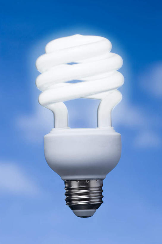 无人,竖图,室外,特写,白天,正面,节能,静物,照明,环保,灯泡,螺旋,云,云朵,云彩,灯,节能灯,一个,蓝色,白云,蓝天,天空,灯具,天,能源,晴朗,单个,照亮,低碳,照明工具,荧光灯,螺旋管节能灯,晴空,彩图,螺旋形