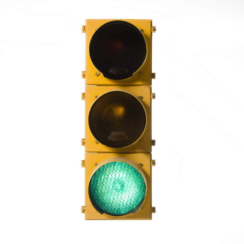 无人,横图,室内,特写,白天,白色背景,正面,安全,静物,红绿灯,信号灯,交通,一个,黄色,绿色,警示,摄影,影棚,单个,提示,流通,交通信号灯,行人信号灯,彩图,影棚拍摄,拍摄