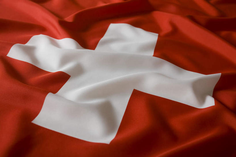 无人,横图,俯视,室内,特写,白天,静物,旗帜,国旗,瑞士,欧洲,褶皱,十字架,红色,白色,摄影,影棚,中欧,瑞士联邦,旗,彩图,高角度拍摄,影棚拍摄,拍摄