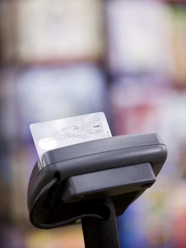 无人,竖图,室内,特写,白天,正面,信用卡,静物,阴影,朦胧,模糊,反射,影子,一个,卡,pos机,储蓄卡,收银台,单个,收银,收银机,银行卡,彩图