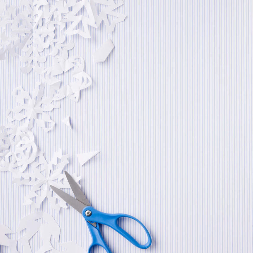 无人,方图,俯视,室内,特写,白天,白色背景,静物,一把,修剪,艺术,工具,剪刀,纸艺,手工艺品,雪花,文化,纸制品,工艺品,剪纸,摄影,影棚,裁剪,剪子,剪裁,切割,高雅,自信心,品位,剪画,刻纸,彩图,高角度拍摄,影棚拍摄,拍摄