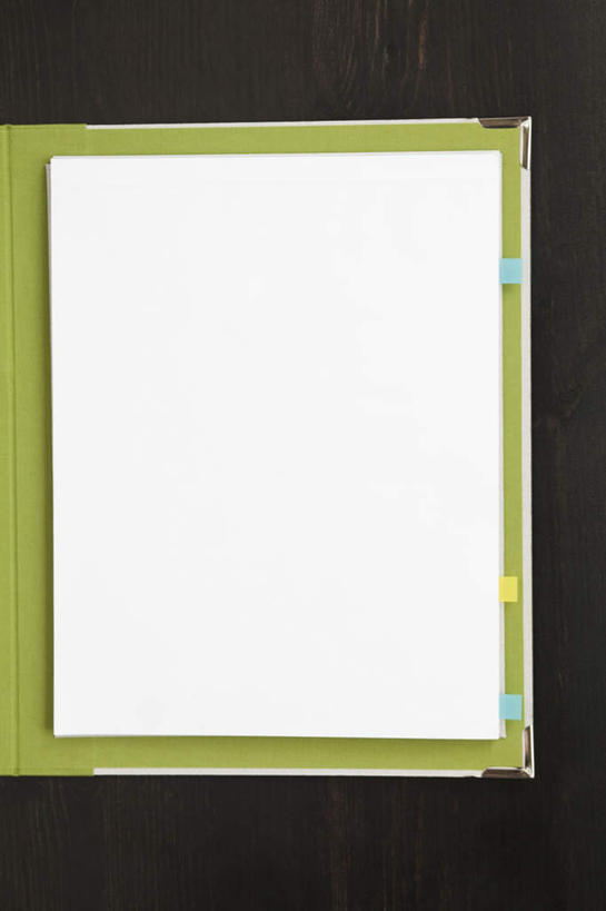 无人,竖图,俯视,室内,特写,白天,静物,黑色背景,整齐,材料,档案,文件,黄色,白色,资料,摄影,影棚,摆放,档案夹,文档,彩图,高角度拍摄,影棚拍摄,拍摄