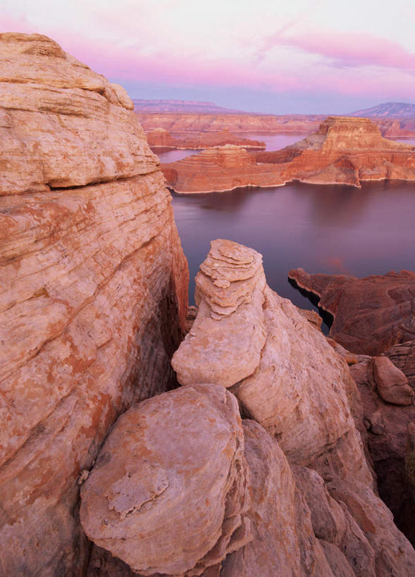 无人,竖图,俯视,室外,白天,旅游,度假,美景,美国,阴影,光线,影子,景观,娱乐,天空,阳光,自然,天,享受,休闲,景色,放松,北美,北美洲,犹他州,自然风光,美洲,科罗拉多州,科罗拉多,鲍威尔湖,北亚美利加洲,亚美利加洲,犹他,蜂窝之州,蜂房州,百年州,彩图,高角度拍摄