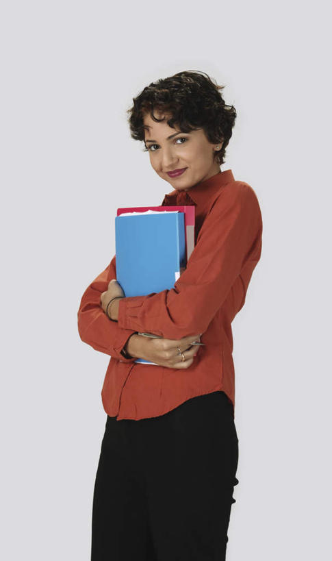 东方人,一个人,学生,站,抱,竖图,室内,白天,正面,书籍,亚洲,仅一个年轻女性,仅一个女性,仅一个人,阴影,服装,反射,影子,注视,休闲装,黄种人,衣服,观察,看,站着,休闲,休闲服,摄影,服饰,影棚,抱着,观看,察看,搂着,关注,年轻女性,女人,女性,亚洲人,书,图书,搂,搂抱,站立,半身,彩图,影棚拍摄,拍摄