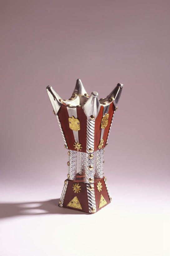 无人,竖图,俯视,室内,特写,白天,桌面,桌子,静物,阴影,反射,木制,火炉,影子,一个,木制品,摄影,影棚,单个,彩图,高角度拍摄,影棚拍摄,拍摄